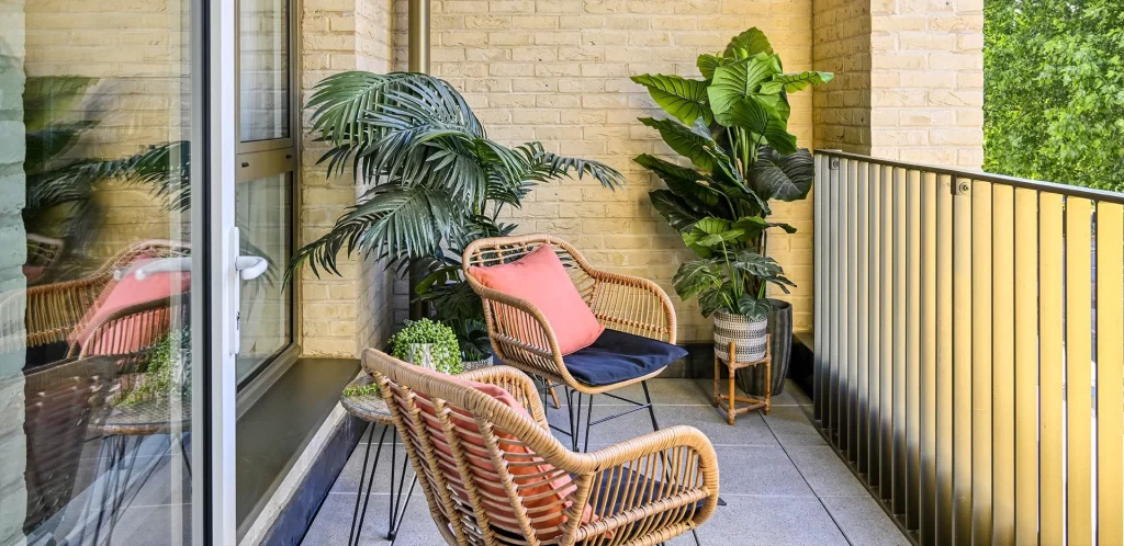 the-pinnacle_show-apartment_balcony-1_21062022
